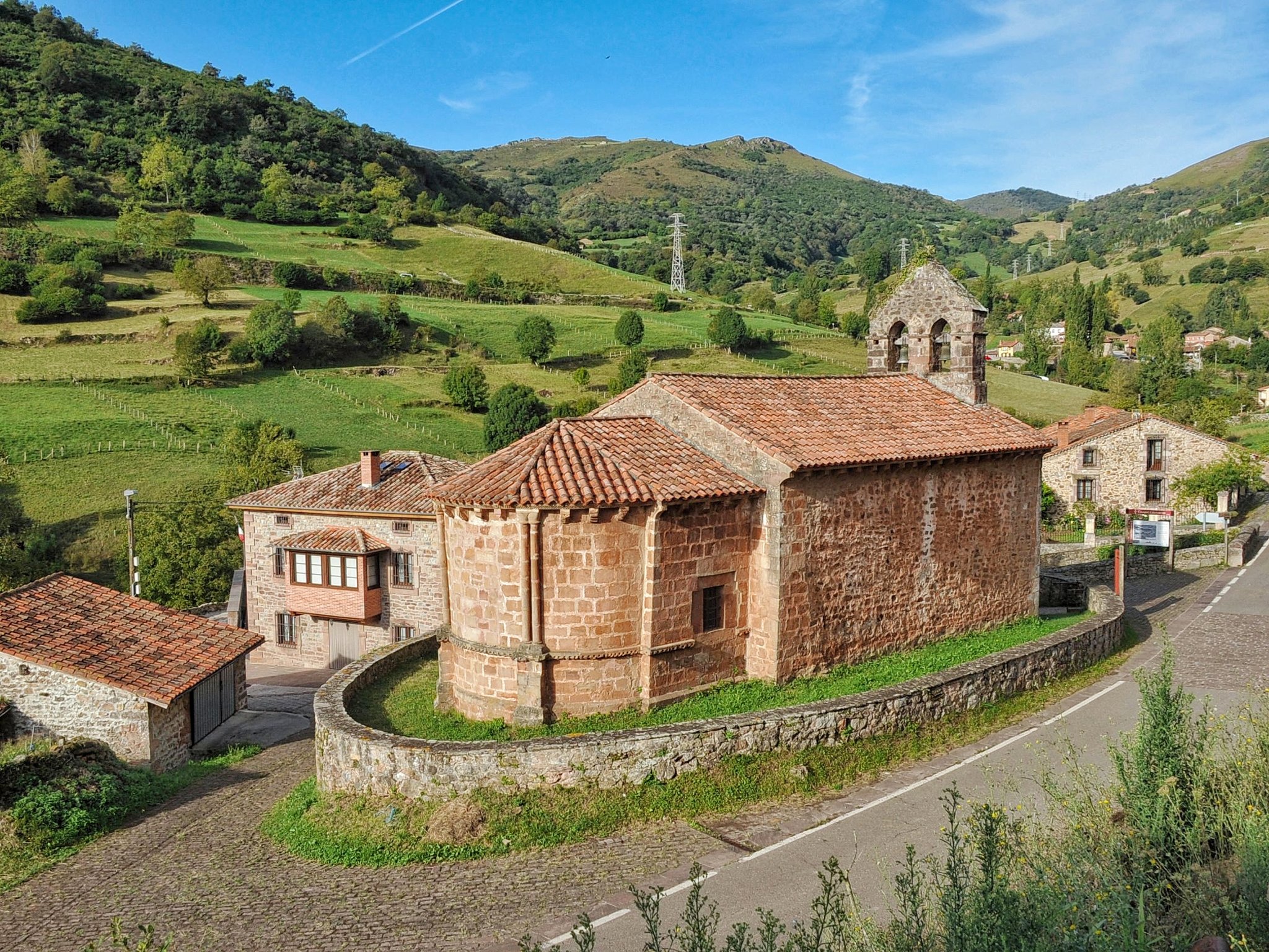 Que ver en Lamasón, Cantabria: Descubre Dónde Comer y Qué Hacer en Este Encantador Pueblo
